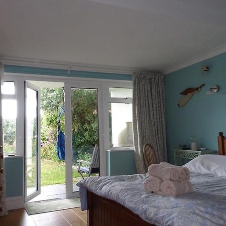 Cliff Top Garden Room มิลฟอร์ดออนซี ภายนอก รูปภาพ