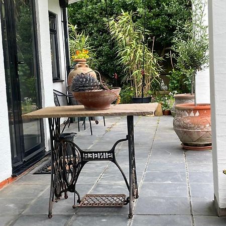 Cliff Top Garden Room มิลฟอร์ดออนซี ภายนอก รูปภาพ